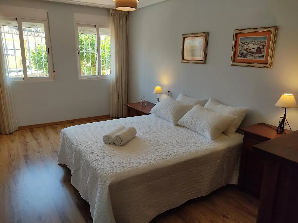 Chalet Adosado En Torre Del Mar Villa