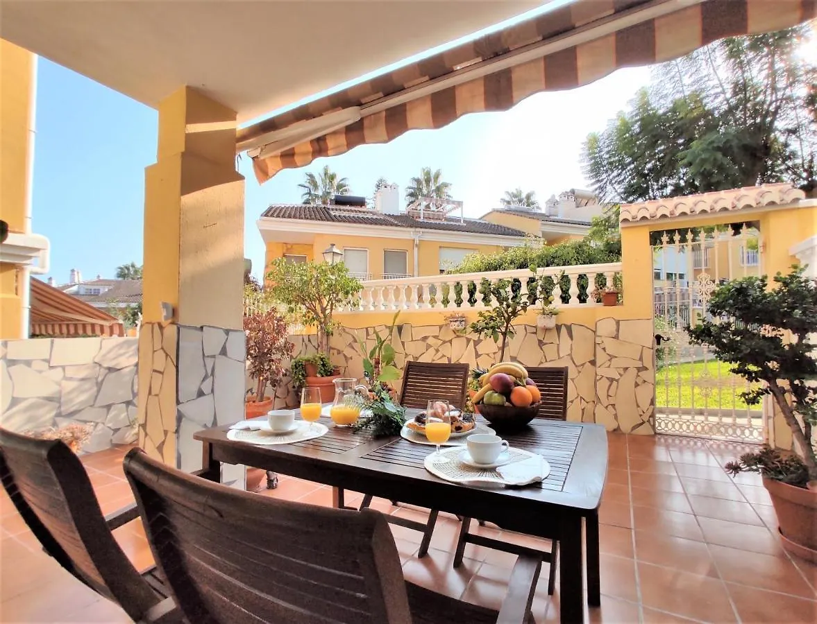 Chalet Adosado En Torre Del Mar Villa Holiday home