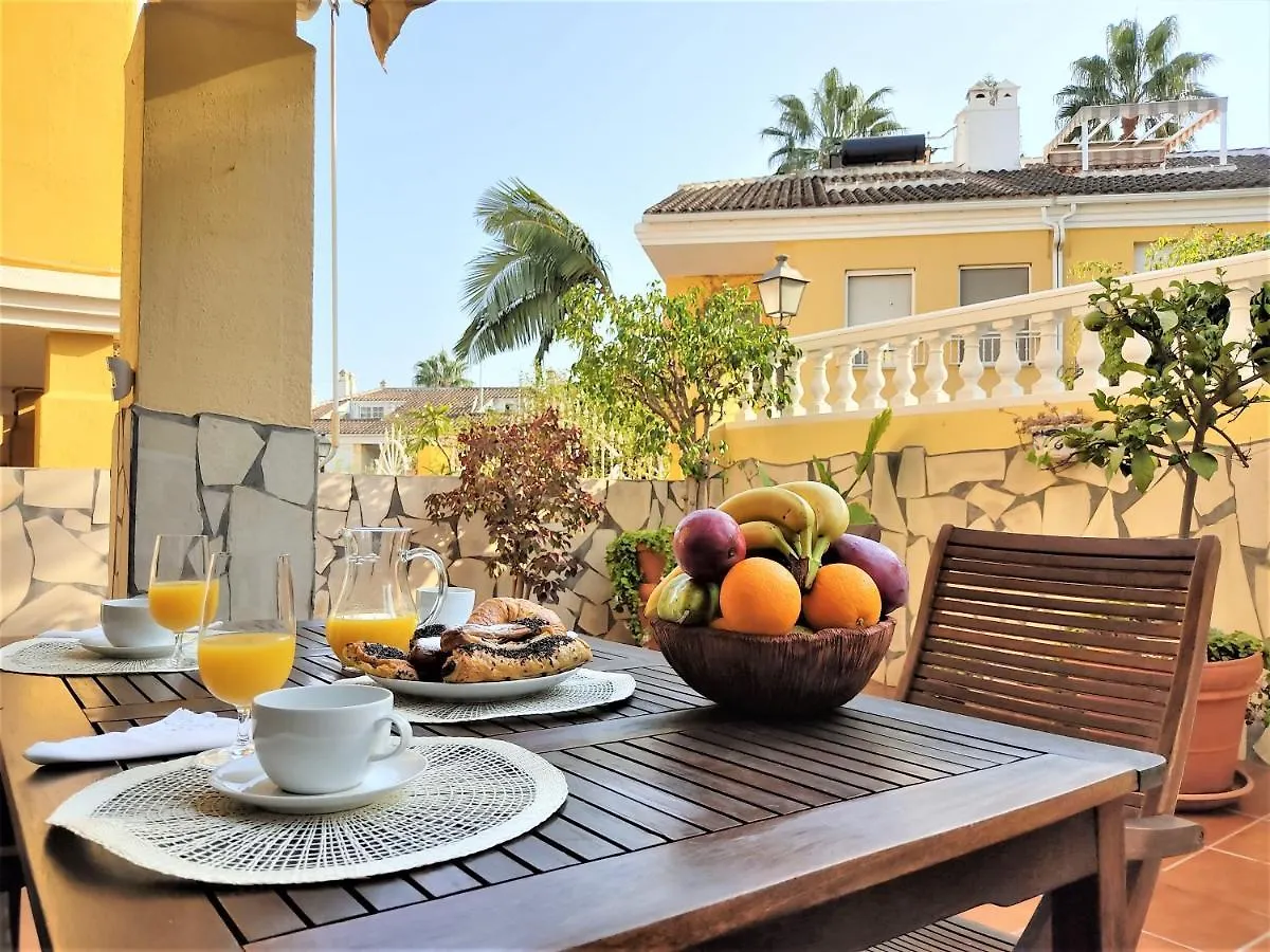Chalet Adosado En Torre Del Mar Villa